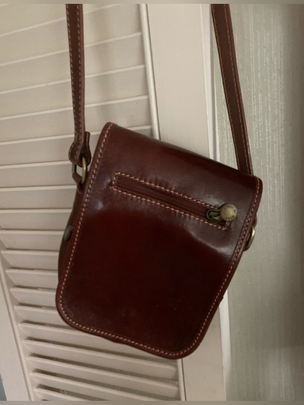 Italian leather camera style crossbody bag